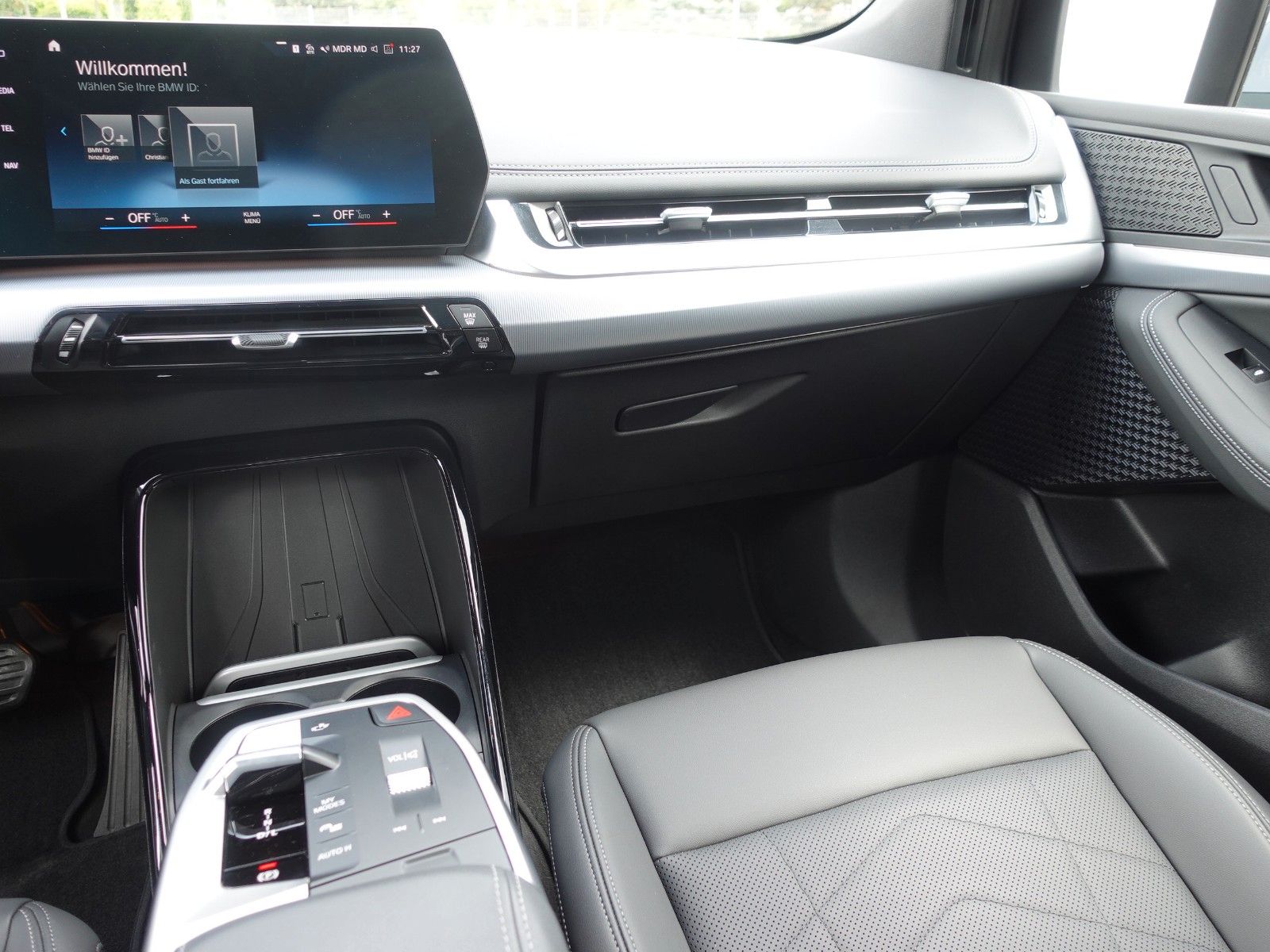 Fahrzeugabbildung BMW 218i Active Tourer Aut. DCT Ad.LED/AHK/el.Heckkl
