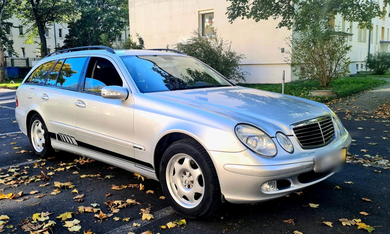 Mercedes-Benz E 220