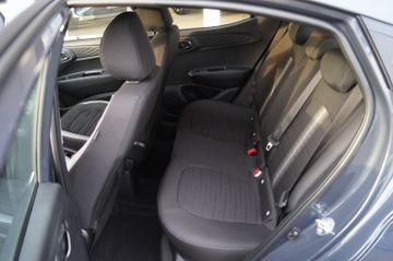 Hyundai i10 1.0 AUT.-NAVI-KLIMA-KAMERA-PDC-TEMPOMAT-