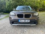 BMW X1 xDrive218  - BMW X1: Beige