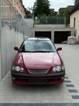 Toyota Avensis 2.0 linea  - gebrauchte Toyota Avensis aus dem Jahr 2000