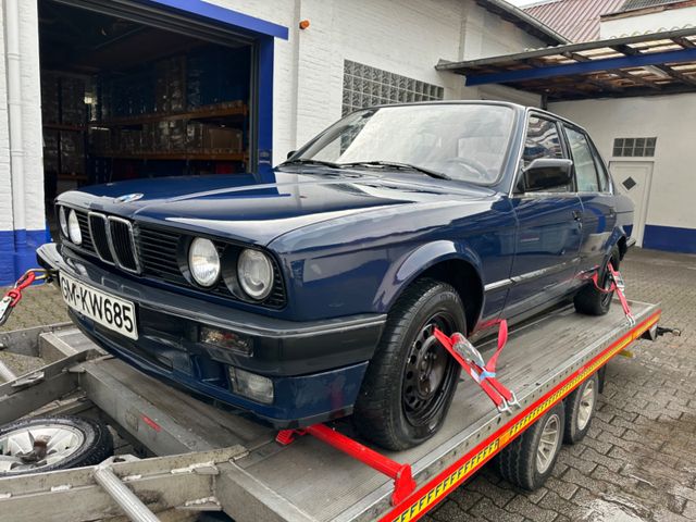 BMW 316i M40 ohne Schiebedach Familienbesitz 2. Hand