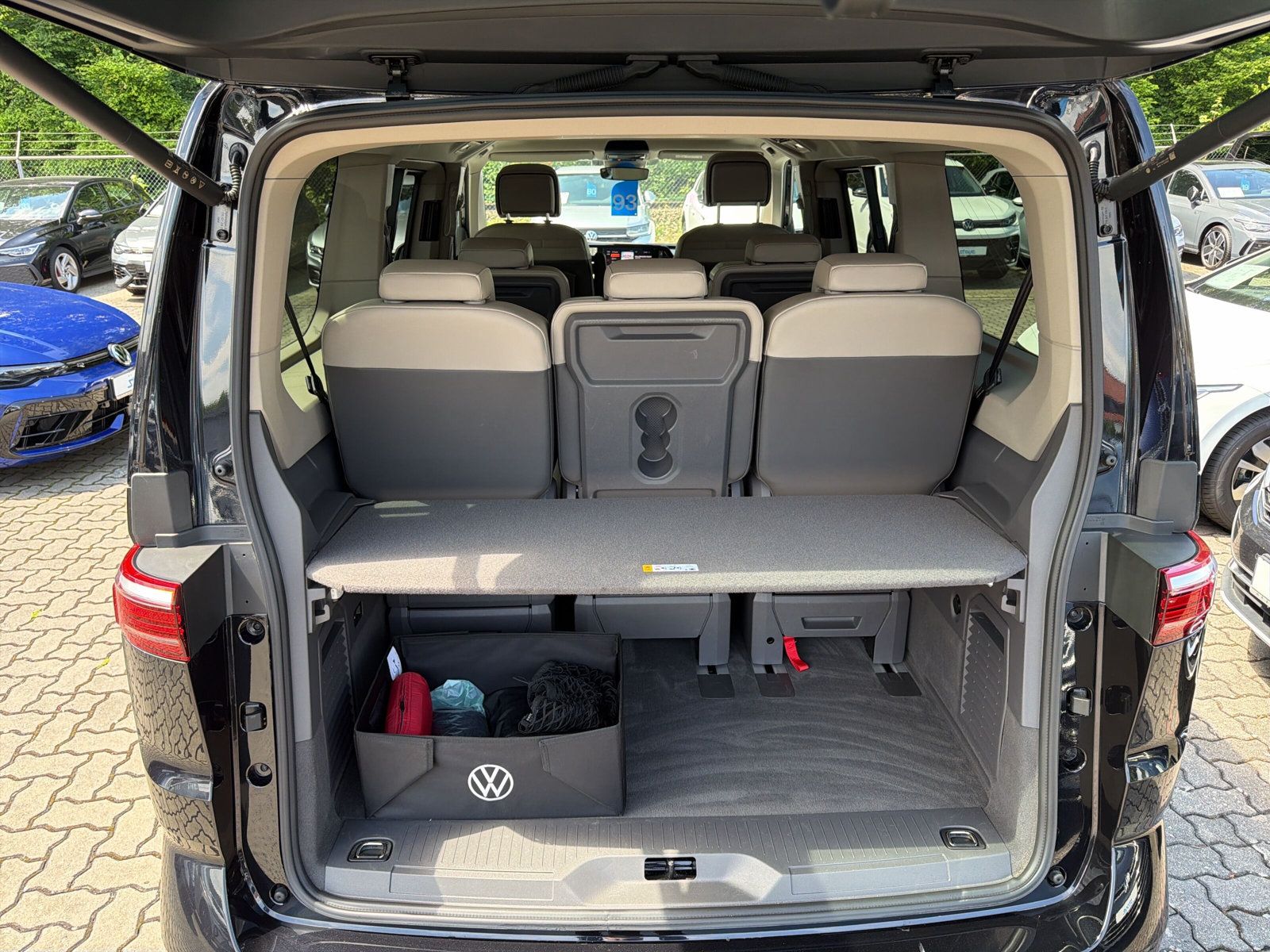 T7 Multivan Life L. TDi DSG Navi Standh AZV Matr