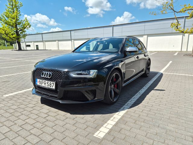 AUDI RS4 4.2 FSI S tronic quattro Avant -