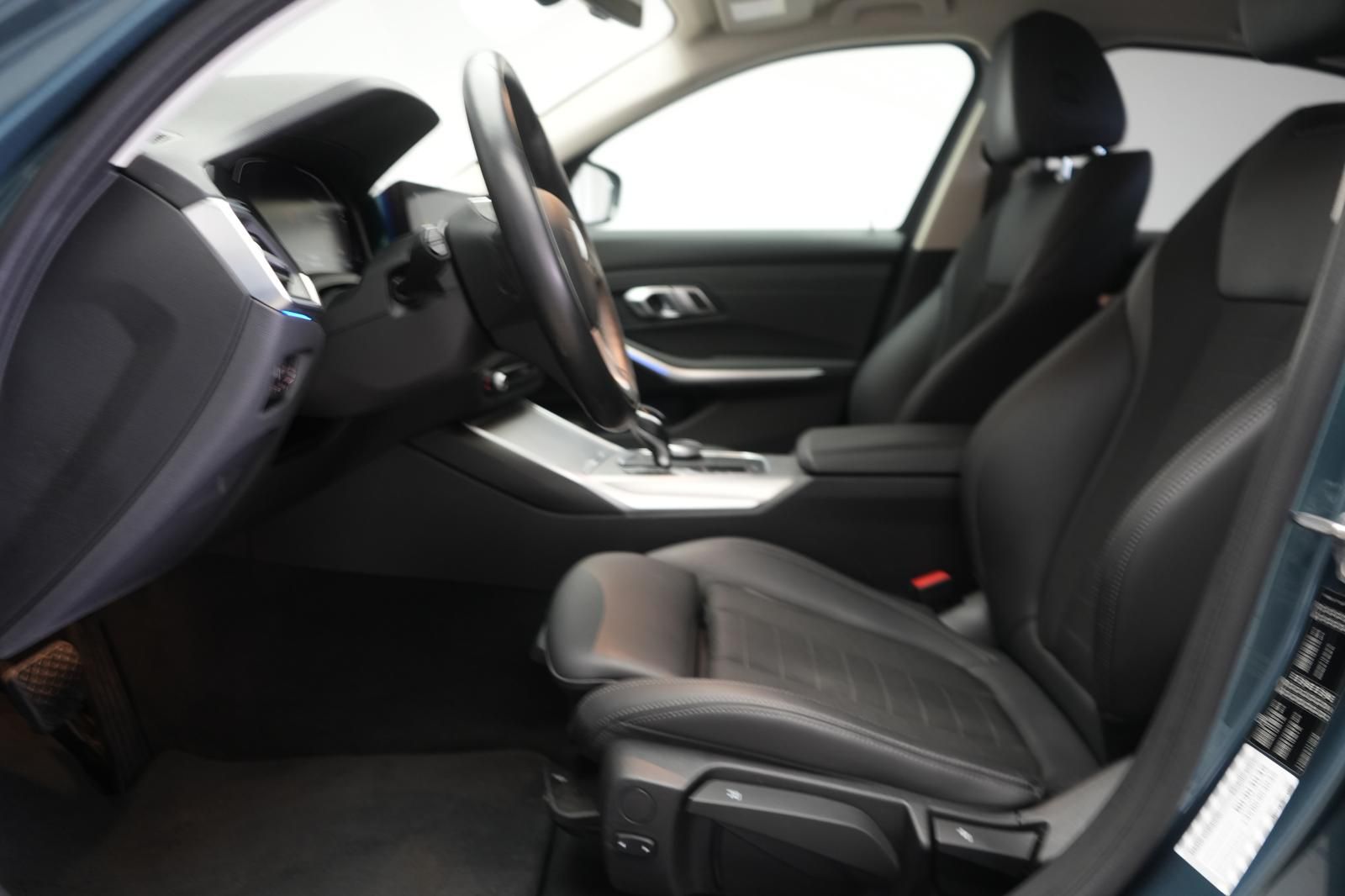 BMW 320 d Sport Line ACC/Virtual/Carplay/LED foto 8