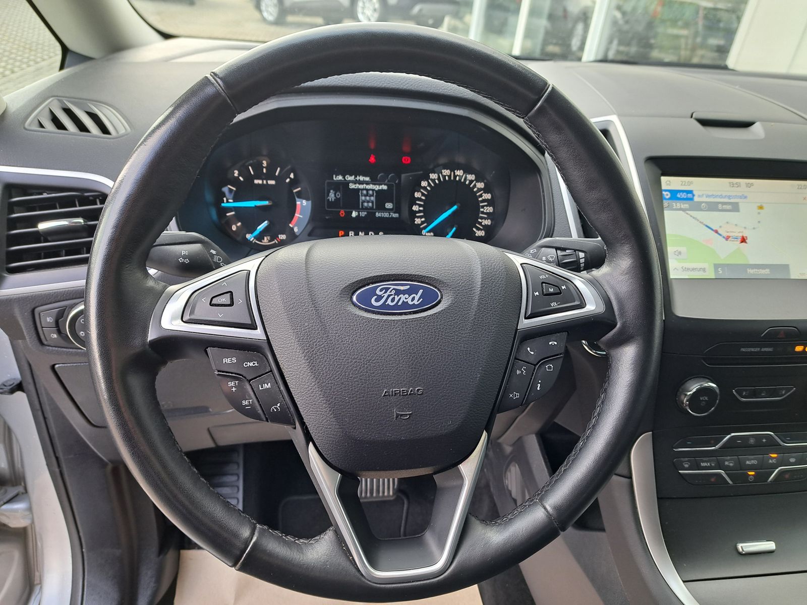 Fahrzeugabbildung Ford Galaxy 2.0 EcoBlue 7-SITZE AUTOMATIK PARK-ASSIST