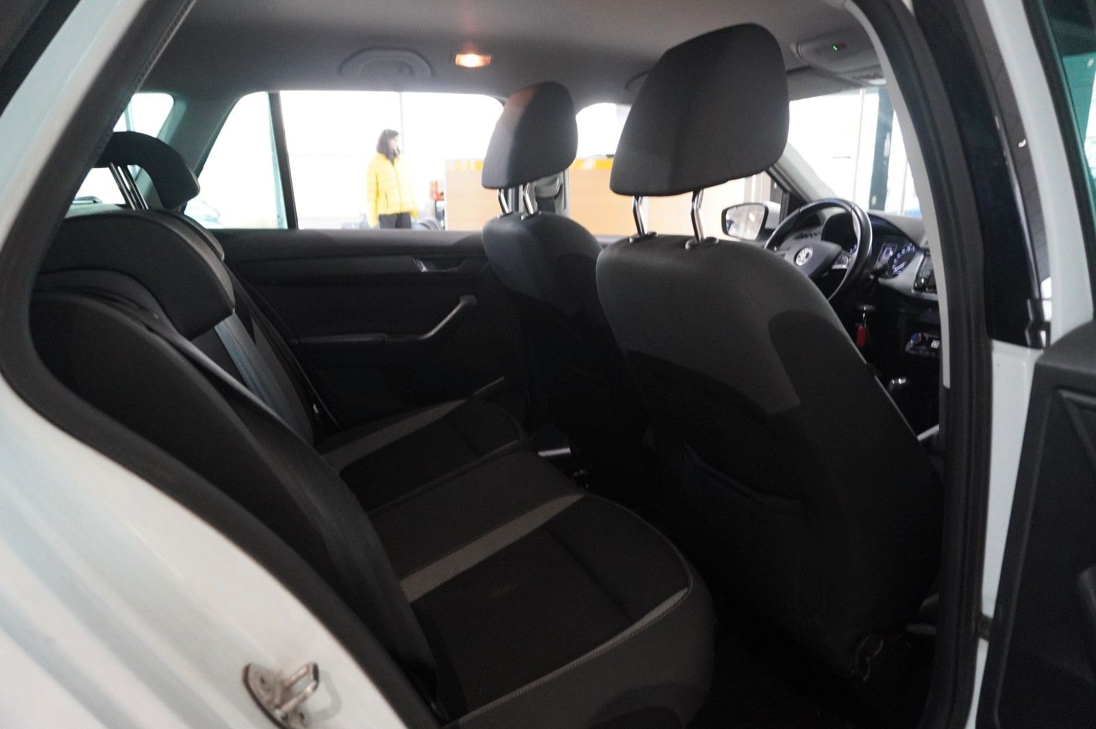 Fahrzeugabbildung SKODA Fabia Combi 1.4 TDI AMBITION DSG NAVI/LED/PDC