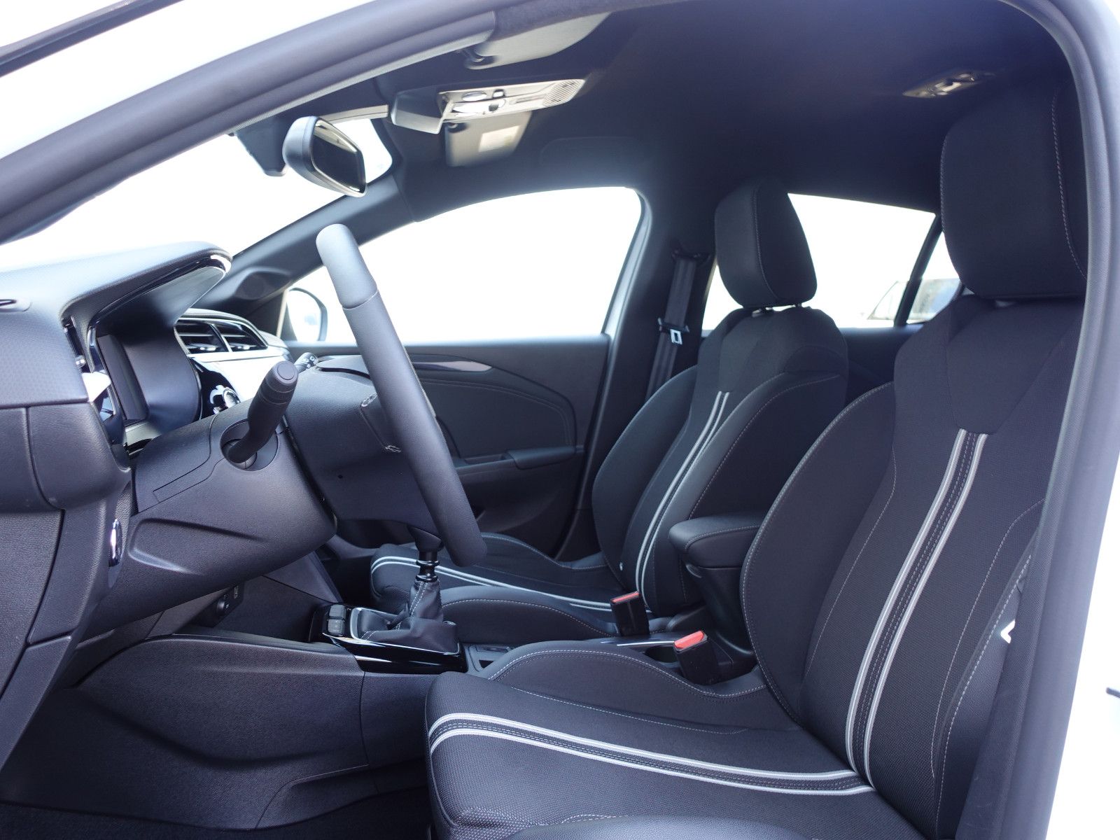 Fahrzeugabbildung Opel Corsa 1.2Turbo GS  Allwetter,Navi,PDC,Kamera,SHZ