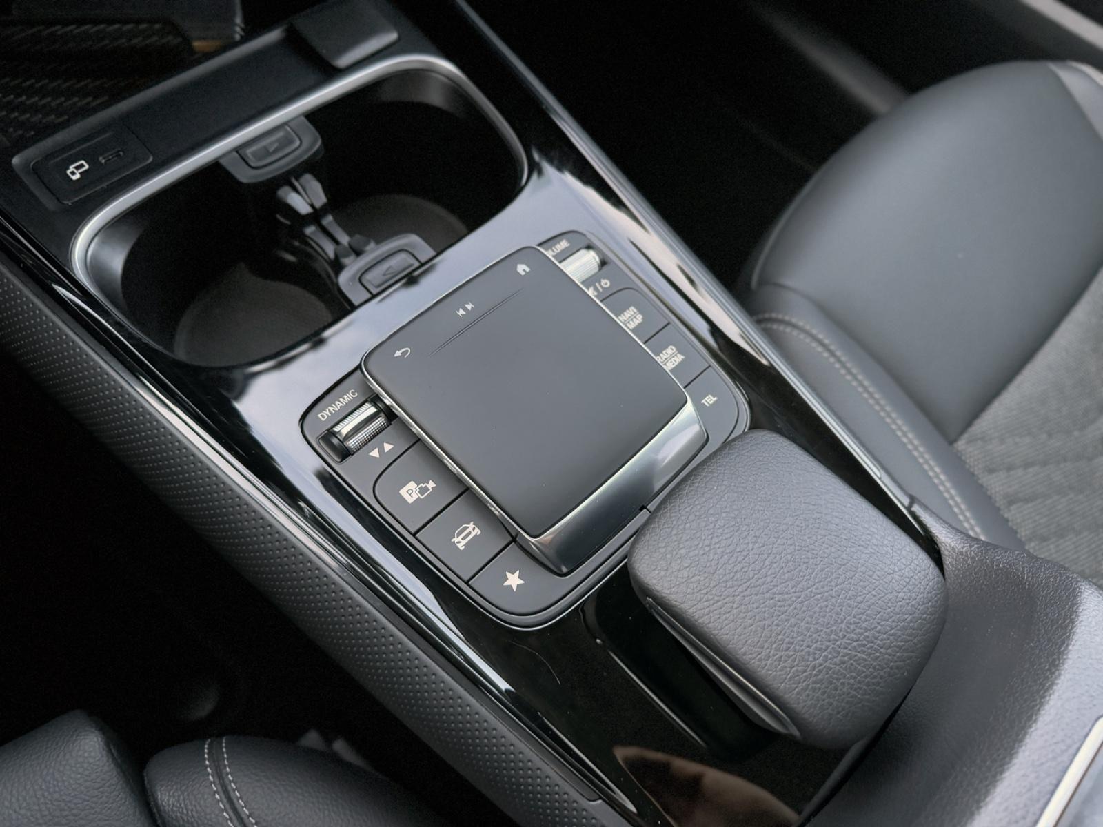 Mercedes-Benz GLB d Style *CAM LED AHK NAVI*, миниатюра 23