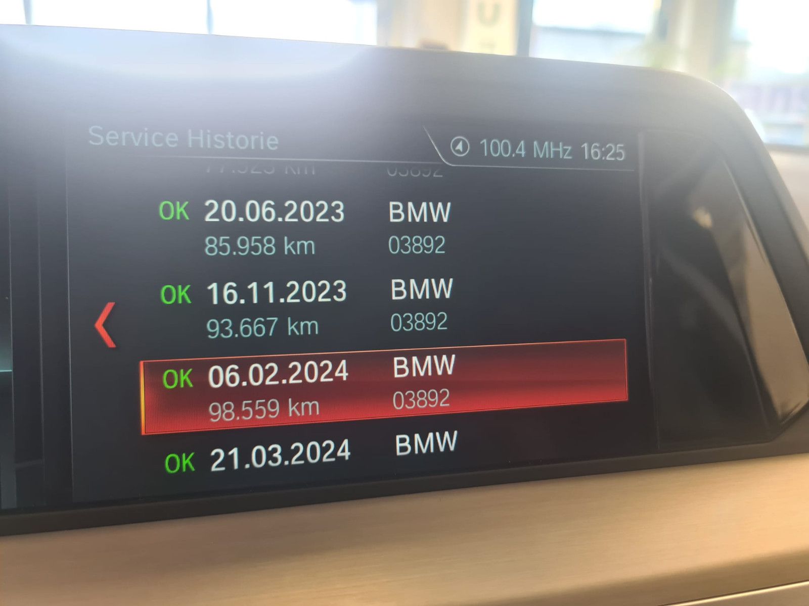 Fahrzeugabbildung BMW X3 xDrive 20 d Luxury Line/LED/NAVI/AHK/1.HAND