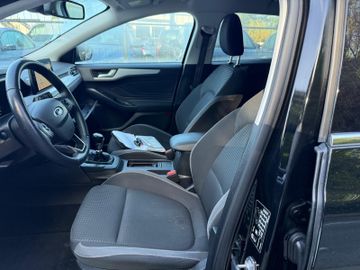 Ford Focus - 12