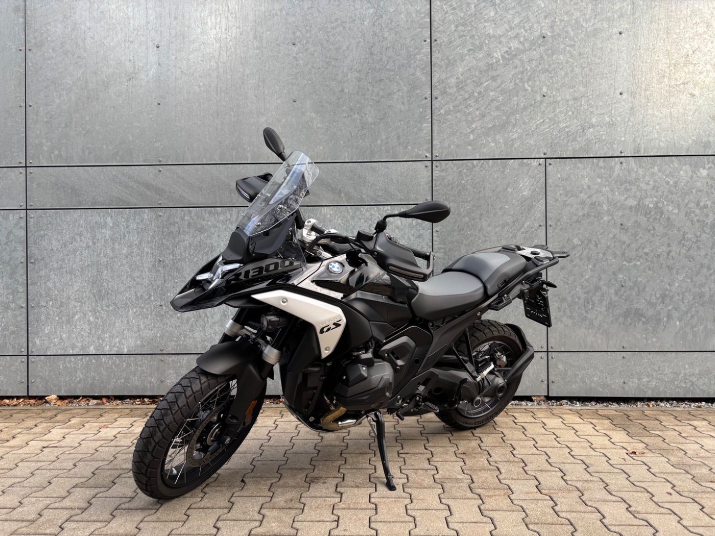 Fahrzeugabbildung BMW R 1300 GS Triple Black 3 Pakete