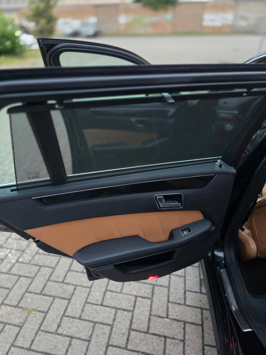 Mercedes-Benz E300 2010 — photo 10