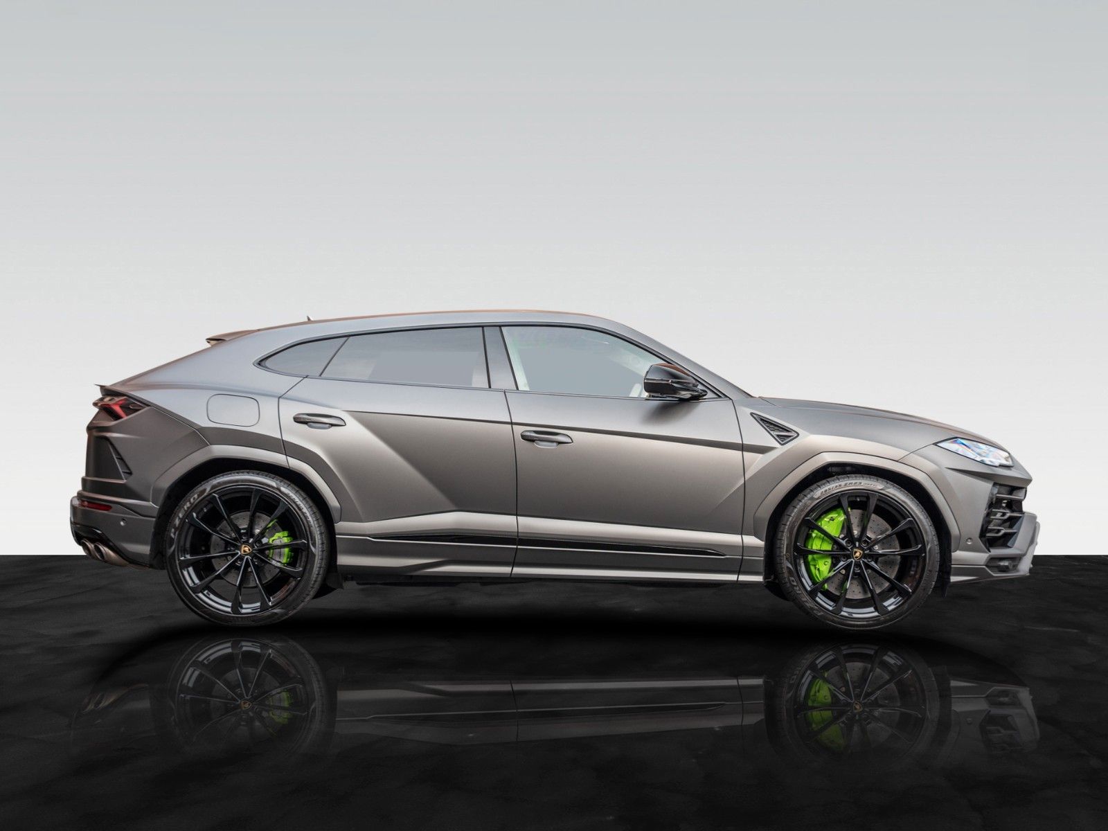 Lamborghini Urus Akrapovic Trailer Towing PPF foto 2