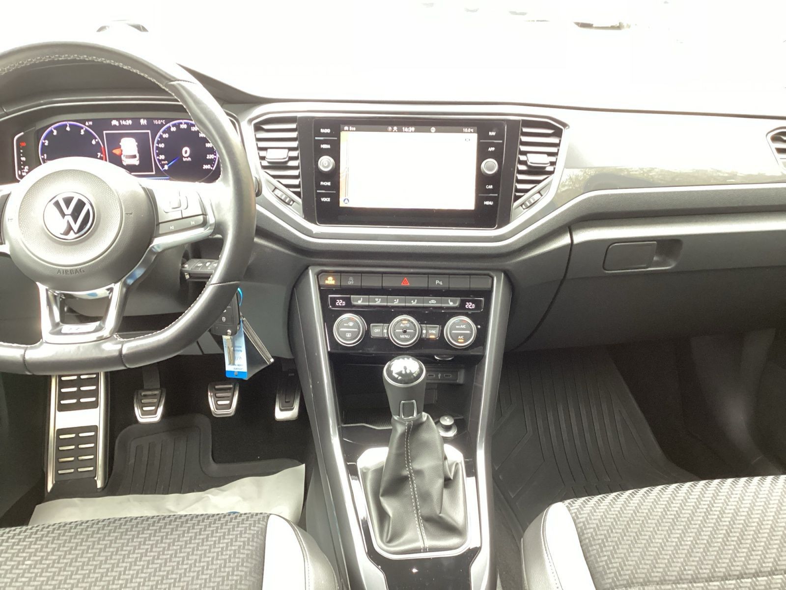 Volkswagen T-Roc - Bild 9