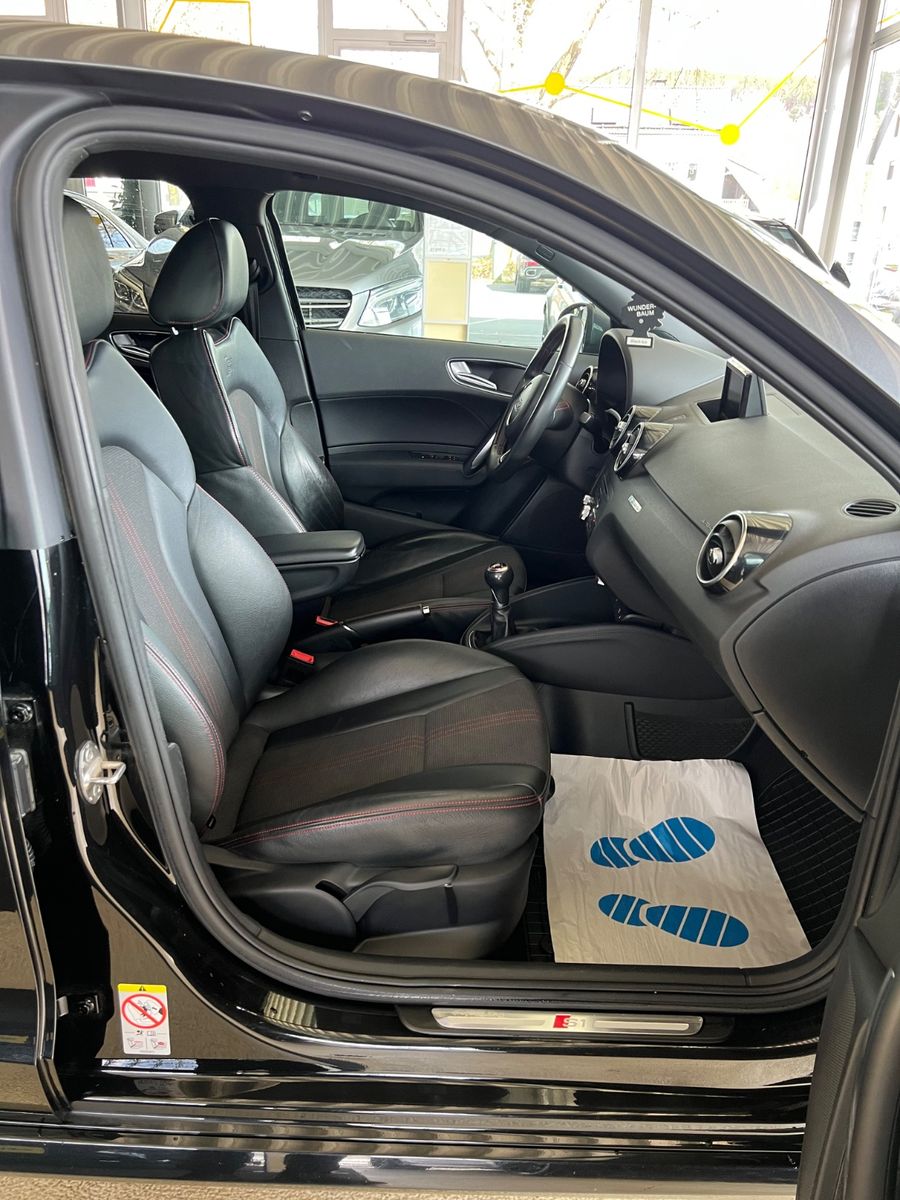 Fahrzeugabbildung Audi S1 Sportback 2.0 TFSI quattro *BI-COLOUR*