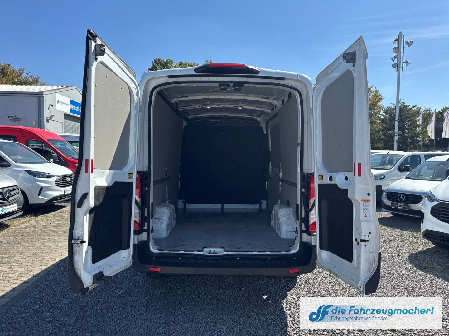 Fahrzeugabbildung Ford Transit Kasten 350 L2 Trend Notbremsass.* EXPORT