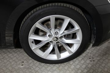 Skoda Superb Combi III 2.0 TDI DSG Style XENON NAVI