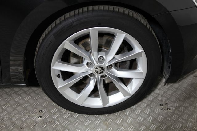 Skoda Superb Combi III 2.0 TDI DSG Style XENON NAVI