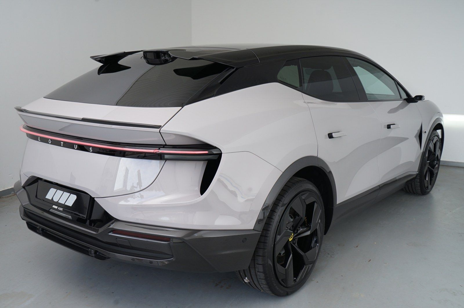 Lotus Eletre R UPE: 186.790 Euro AKTION! imagem 3
