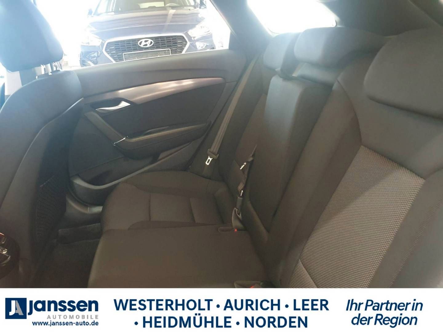 Fahrzeugabbildung Hyundai i40 Kombi Sonderedition Space