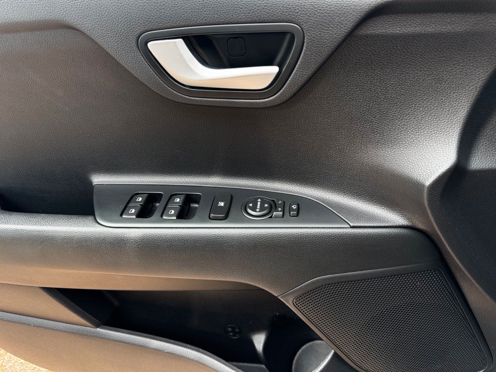 Fahrzeugabbildung Kia Stonic 1.0 T-GDI PLATINUM Navi Kamera Sitzhzg.