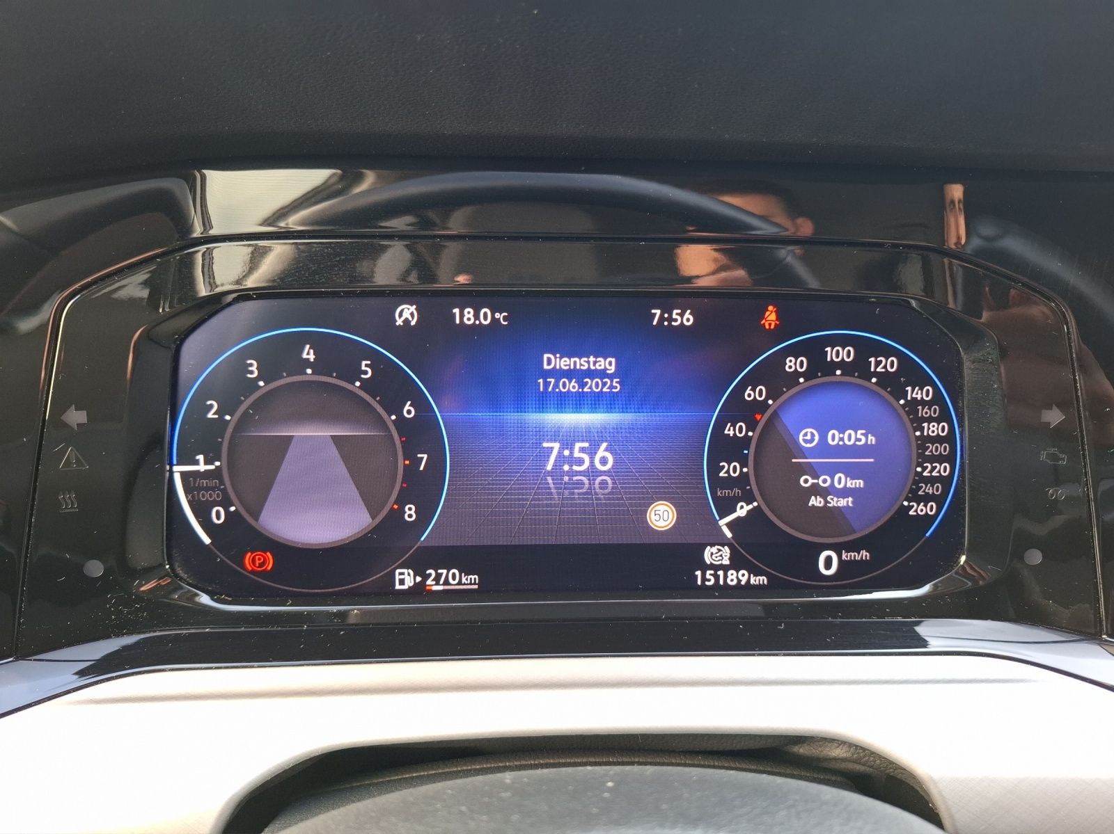 Fahrzeugabbildung Volkswagen Golf VIII TSI Kamera ACC Navi LED