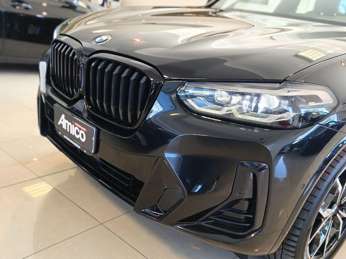 BMW X3 xDrive20d 48V Msport Total Black 2023 imagem 3