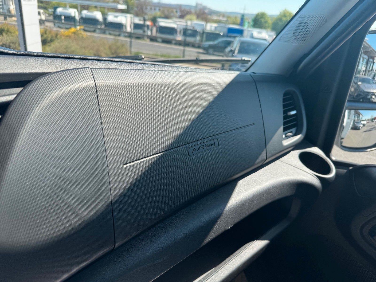 Fahrzeugabbildung Iveco Daily 70C18 H 3.0L *R3.450mm*AHK*Kamera*Sperre*
