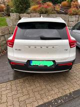 Volvo XC40 T3 Momentum Pro Geartronic Momentum Pro - Volvo Gebrauchtwagen in Siegen