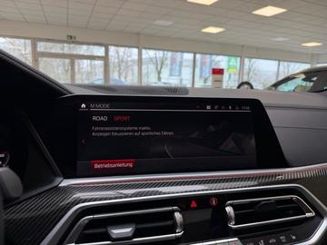 2021 BMW X5 M — миниатюра 17