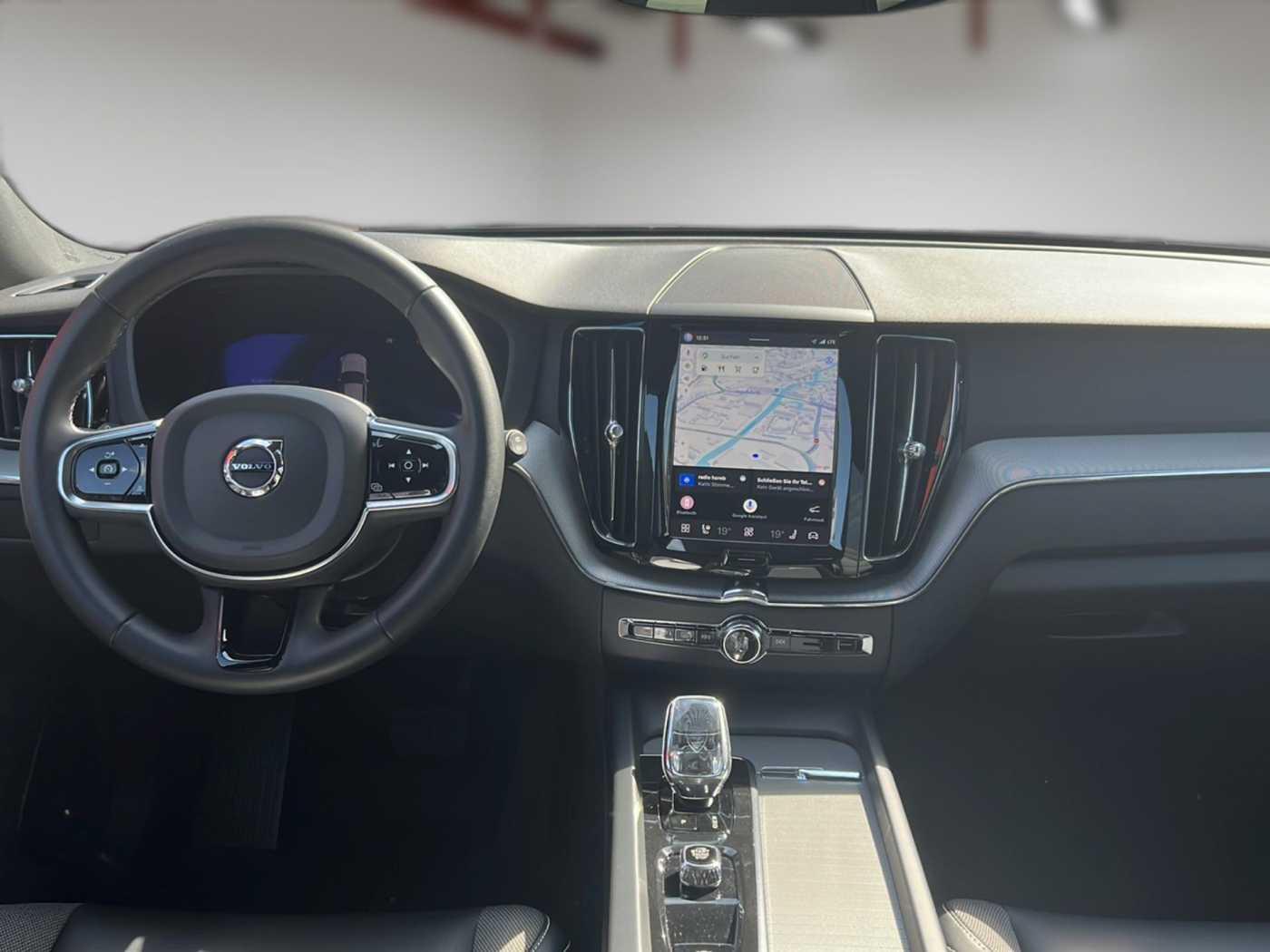 Volvo XC 60 Plus Dark 2WD
