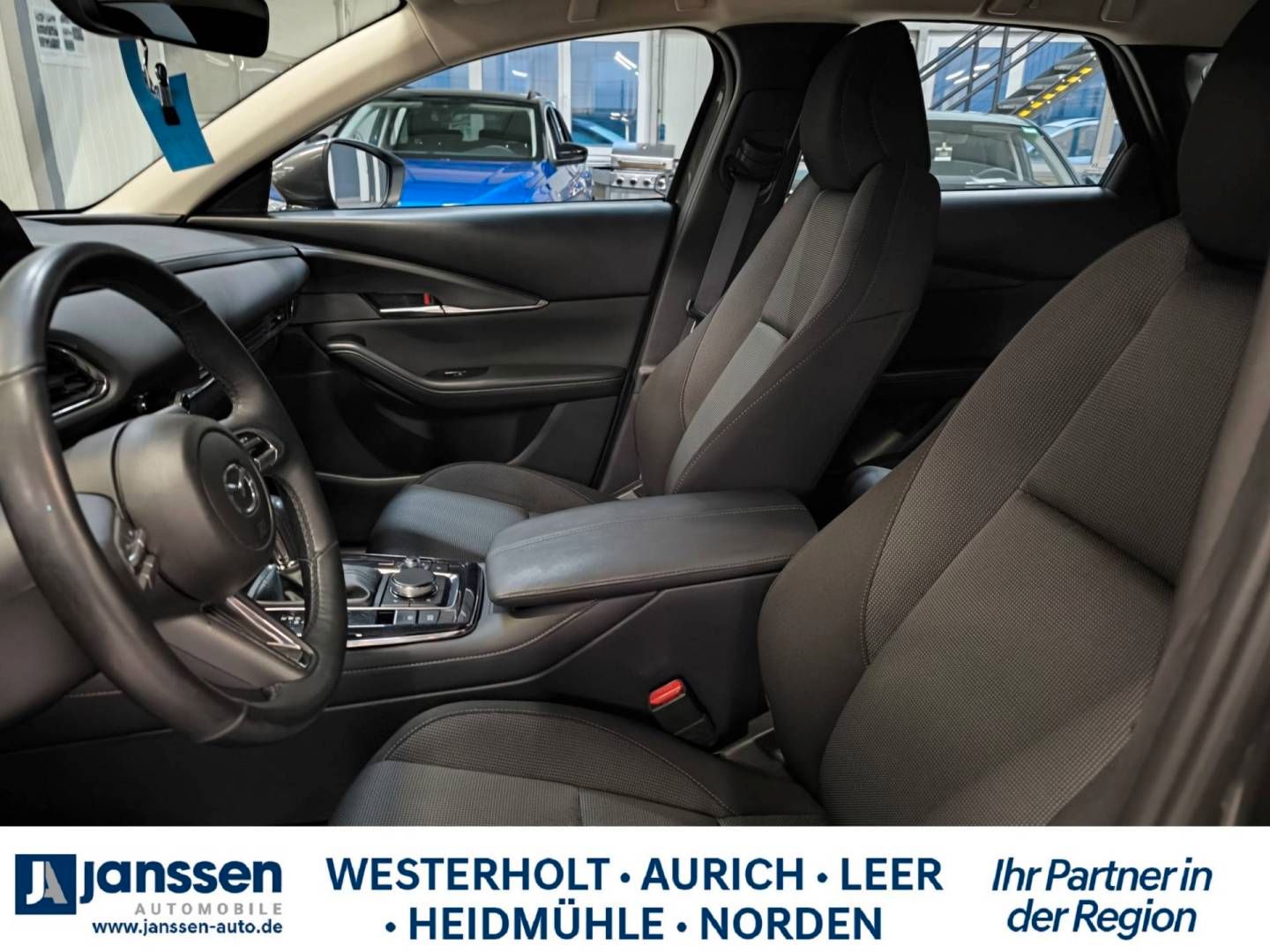 Fahrzeugabbildung Mazda CX-30 SKYACTIV-G SELECTION