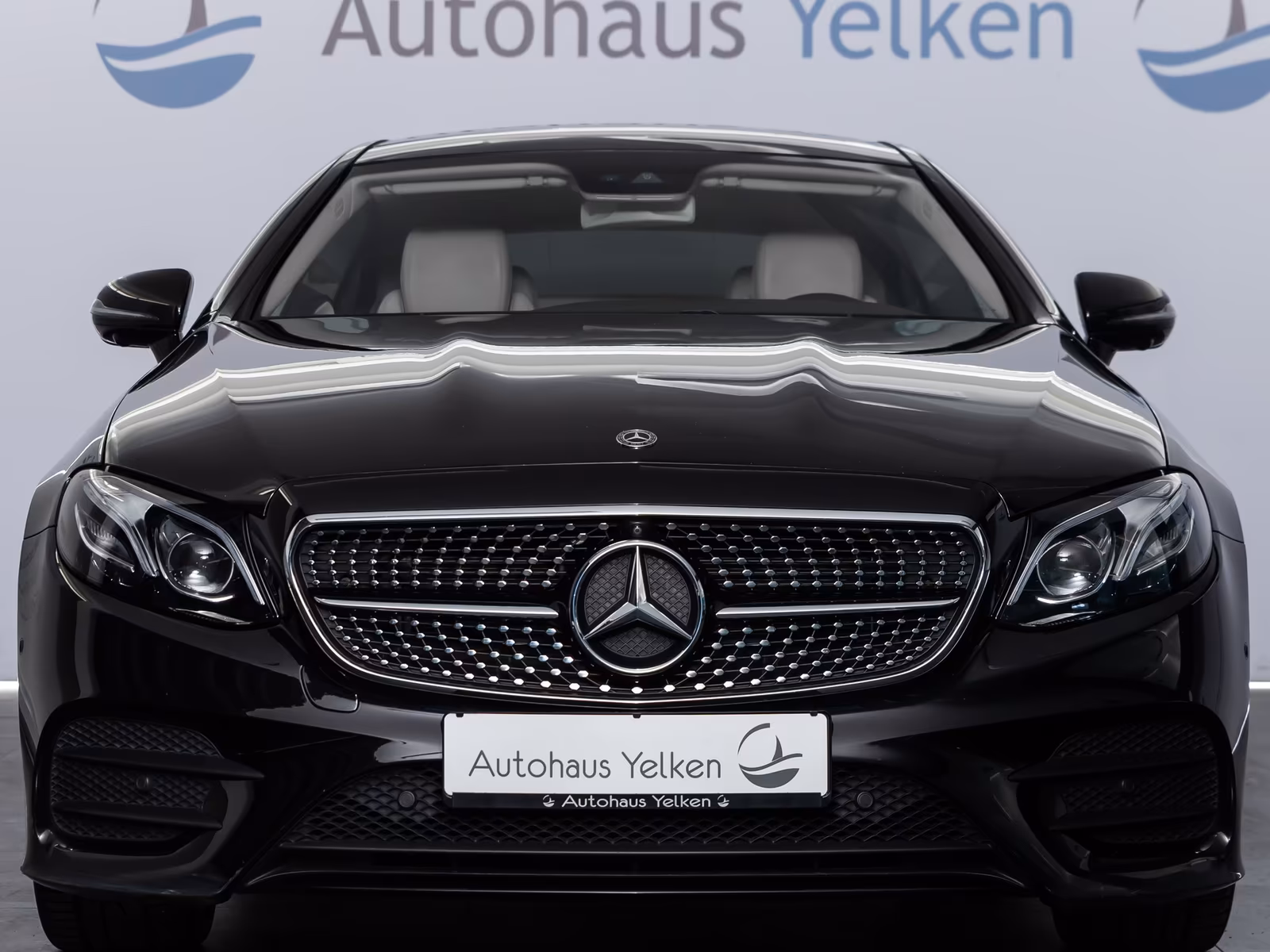 Mercedes-Benz E 400 AMG-LINE *MBEAM*WIDESCREEN*PANO*BURM