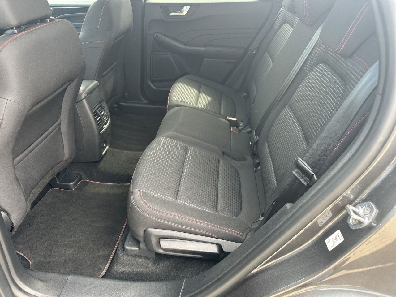 Fahrzeugabbildung Ford Kuga 2.5 Duratec PHEV St-Line