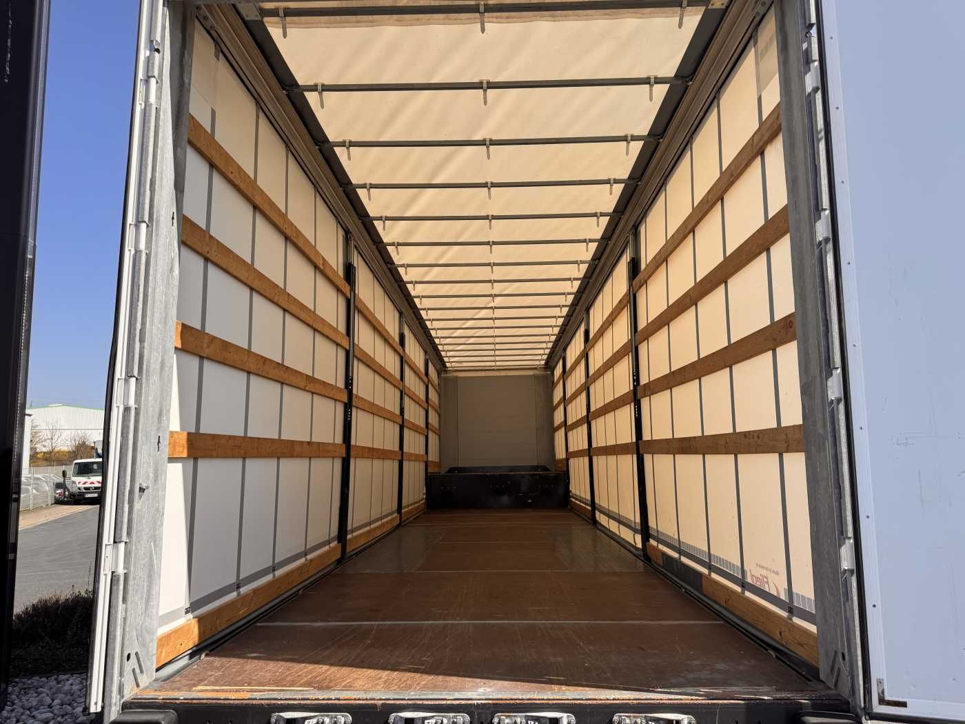Fahrzeugabbildung Fliegl SDS 350 Schiebeplane+Verdeck XL SAF 20.900Km