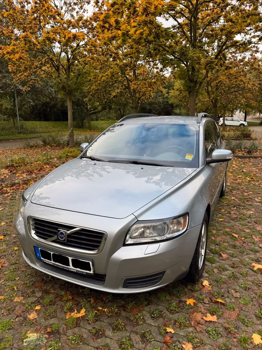 Volvo V50