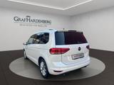Volkswagen Touran Highline TDI DSG 7Sitze AHK Navi LED - VW Touran Gebrauchtwagen in Duisburg