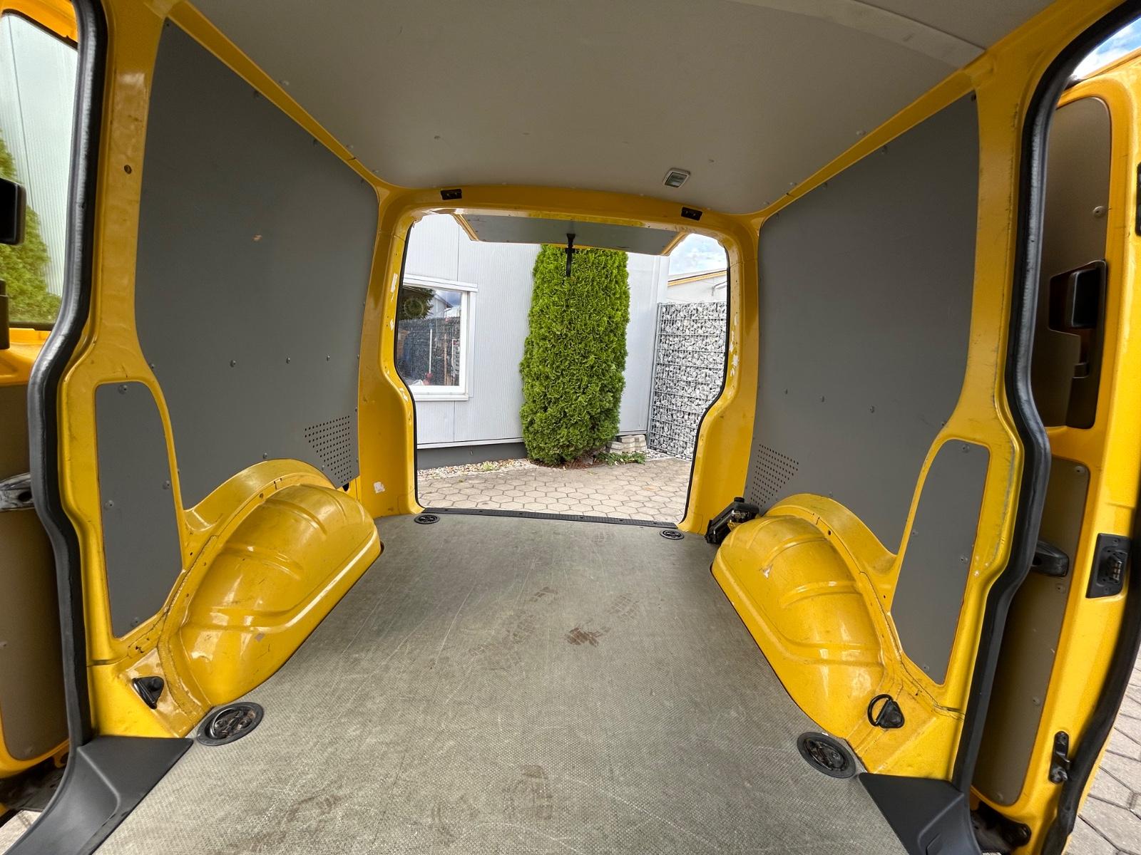 Volkswagen Transporter 2012 — photo 6