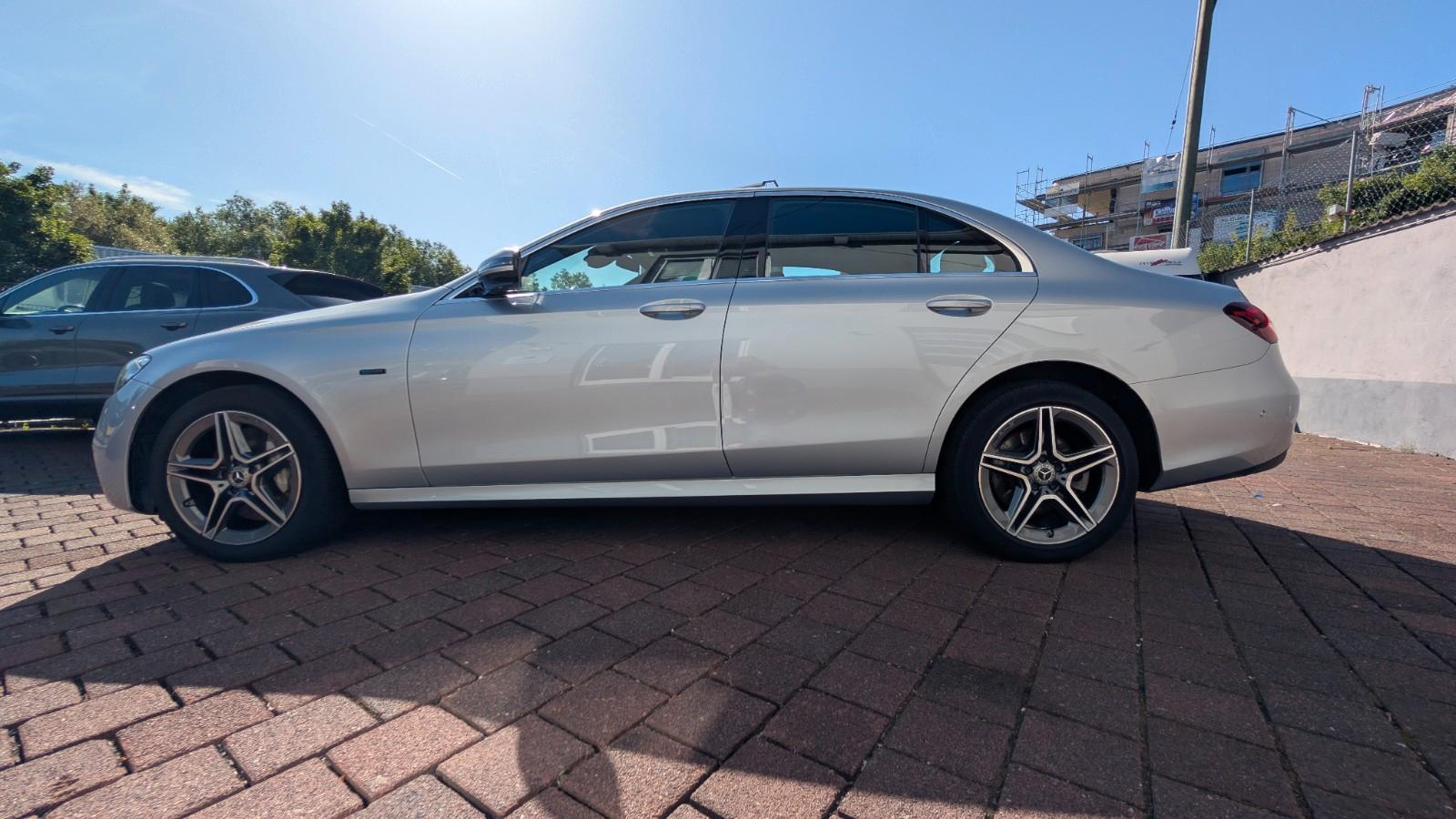Mercedes-Benz E 300 de 4Matic Limousine AMG-Line,Hybrid,Ambien
