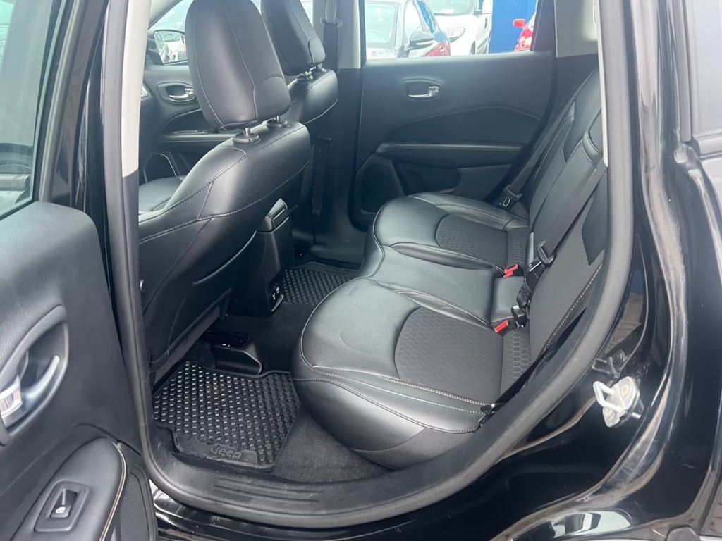 JEEP Compass Longitude FWD KLIMA,NAVI,RFK,LH,ESP,GRA JEEP Compass Longitude FWD KLIMA,NAVI,RFK,LH,ESP,GRA