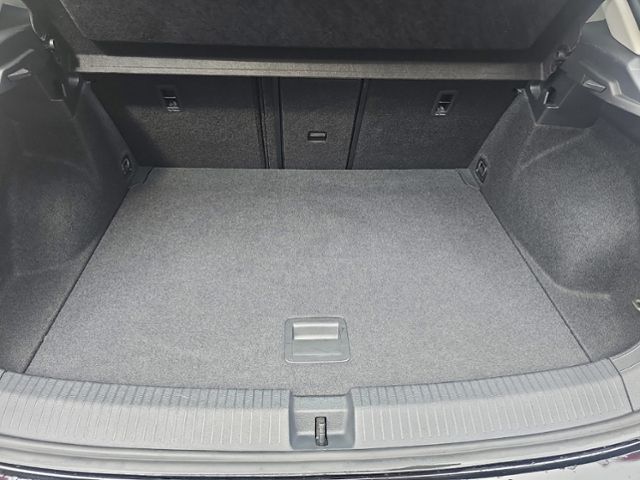 Fahrzeugabbildung Volkswagen T-Roc 1.0 TSI LIFE LED APP-CONNECT KLIMA BT LANE