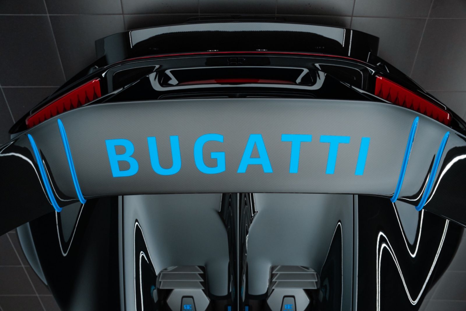 Fahrzeugabbildung Bugatti Chiron Pur Sport 1of60/SKY VIEW