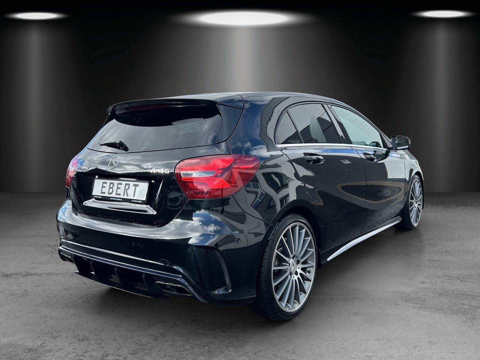 Fahrzeugabbildung Mercedes-Benz A45 AMG Pano/LED/Navi/Kamera/SoundHK/MB-Scheckh/
