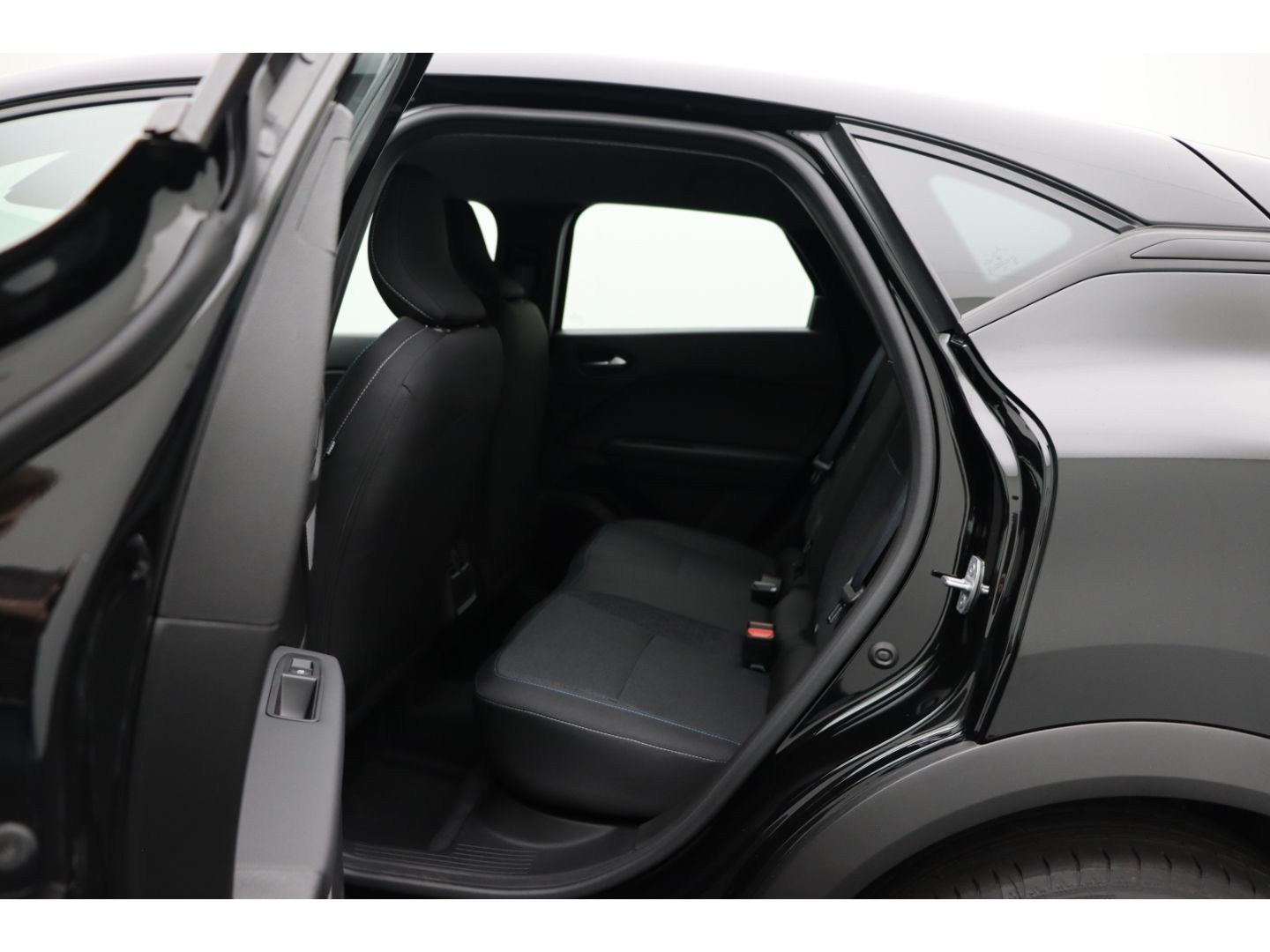 Fahrzeugabbildung Mitsubishi ASX Diamant 1,2 l Turbo-Benziner 6MT LED AppleCP