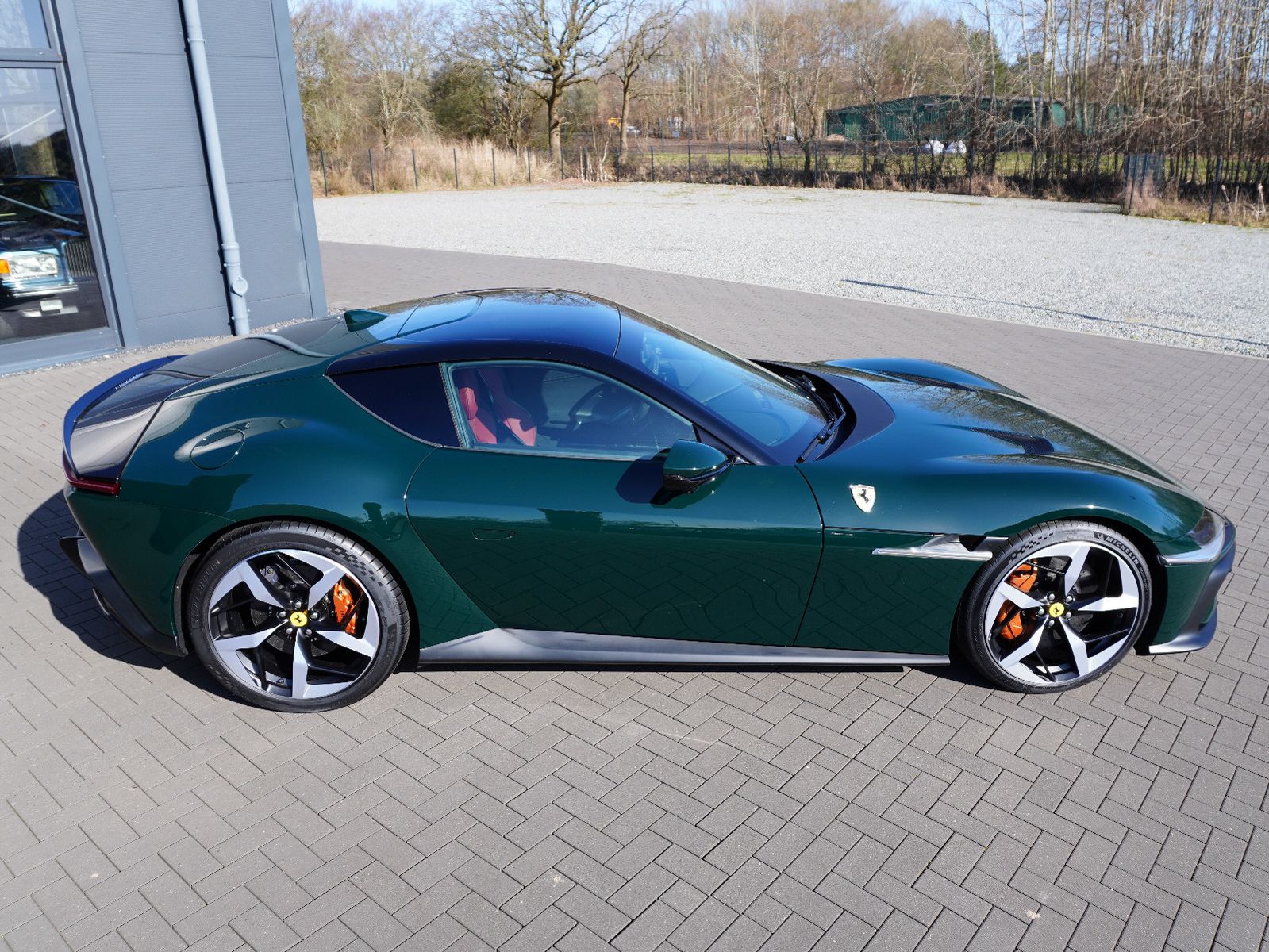 Fahrzeugabbildung Ferrari *Pano,ACC,Lift,Carbon,Histori. Colour*