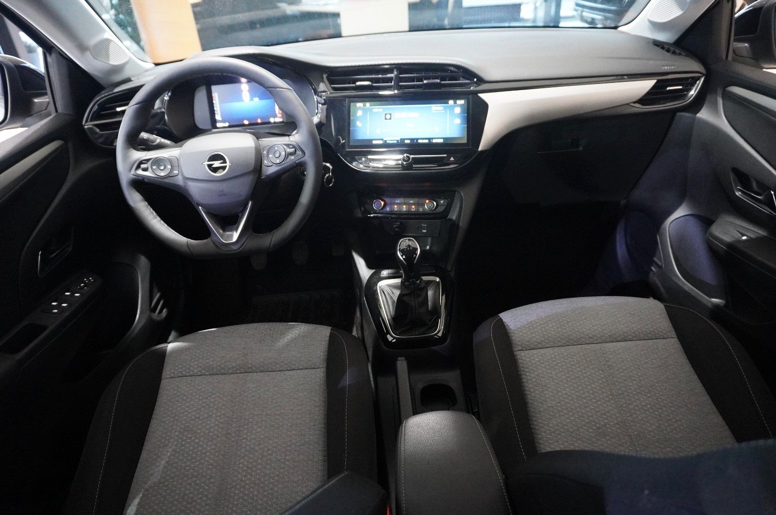 Fahrzeugabbildung Opel Corsa F 1.2 "FACELIFT" NAVI/LED/KAMERA/VIRT./SHZ