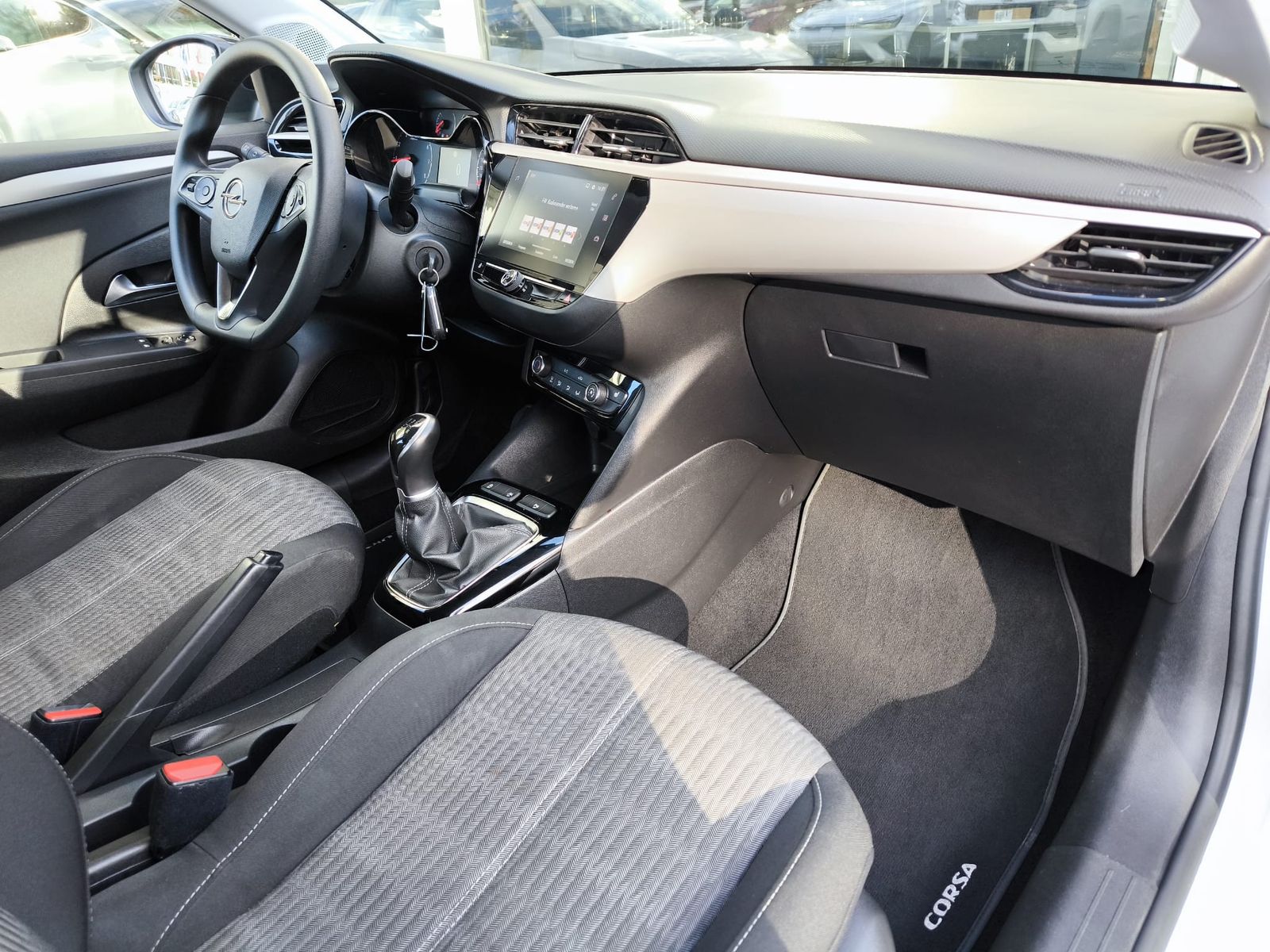 Fahrzeugabbildung Opel Corsa Edit 5TÜR+NAV+SHZ+KLIMA+KAMER+TEMP+MFL+DAB