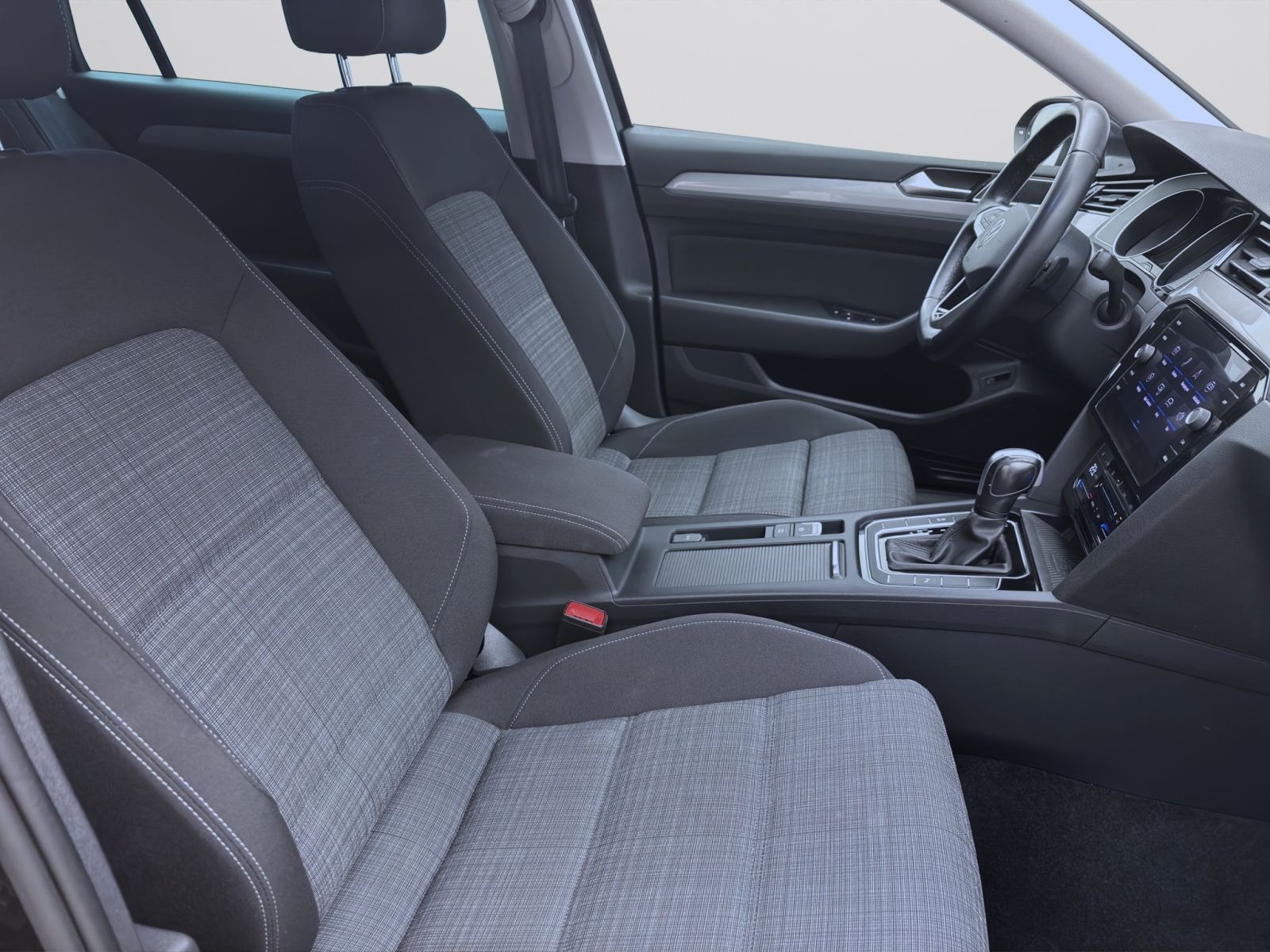 Volkswagen Passat Variant - Bild 17
