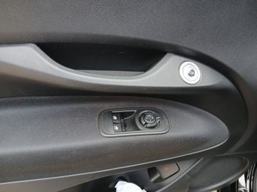 Fiat 500e Action +SoundSys+PDC+SpurH+AUT